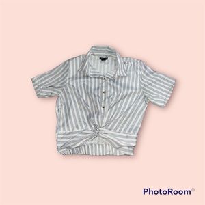 Style house stripe knot shirt